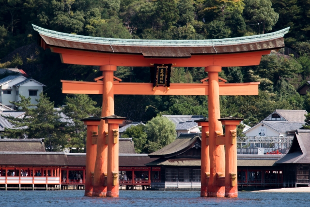 神主が教える 鳥居の起源と種類 鳥居とは 神社のハナシ